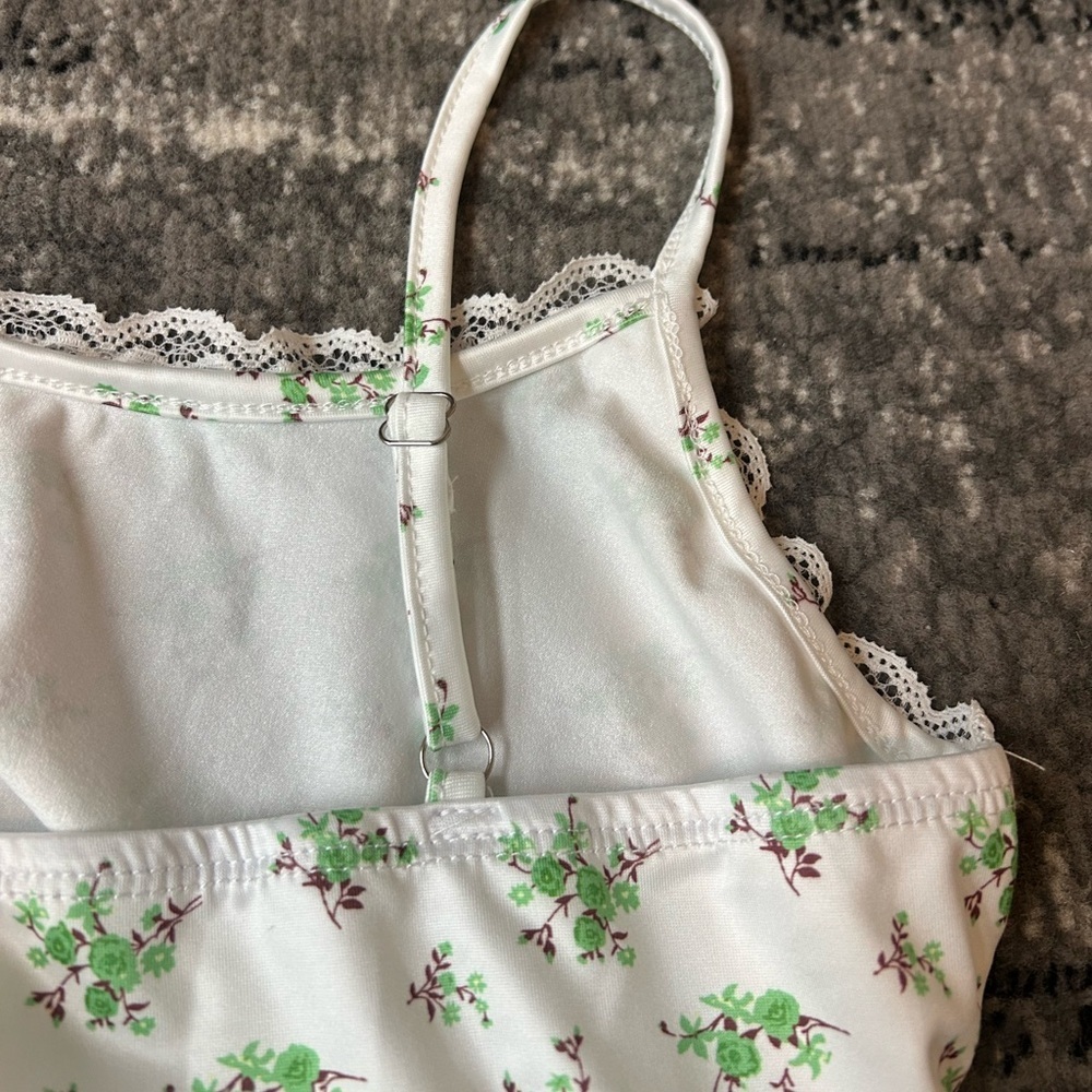 SHEIN Floral & Lace Pajama Set With Ruching - Picture 8 of 9